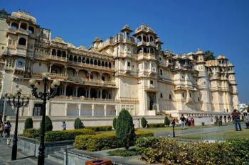 Udaipur - Mount abu hill station Package
