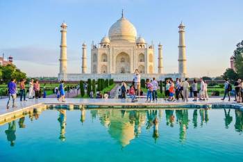 2D - 1N Agra Tour Package
