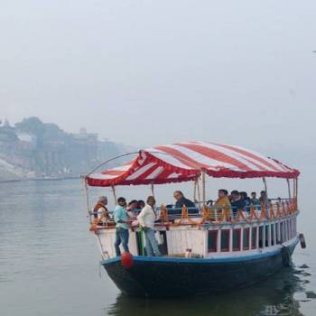 Musical Bazra Cruise Group.Tour in Varanasi