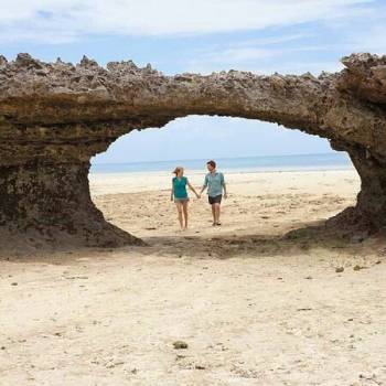 PUNGUME SANDBANK & SALAM CAVE