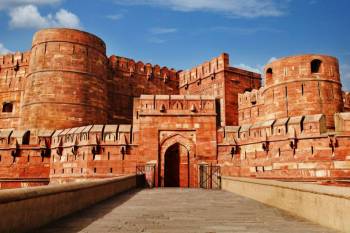 Delhi Agra With Taj Mahal Tour Package (New Delhi 2N/3D)
