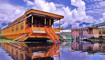 Tour Kashmir Honeymoon 5 N / 6 D