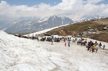 3 Nights 4 Days Delhi To Manali Tour Package by Cab