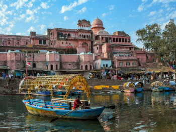 Varanasi and Chitrakoot Tour