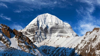 Mount Kailash Mansarover Tour (By Helicopter)