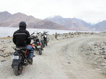 6 Days Ladakh Bike Trip Packages
