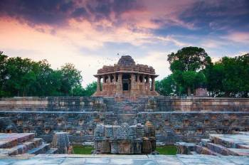 Gujarat 8 Night 9 Days Tour Package