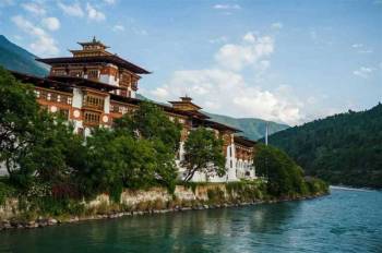 Holiday With Bhutan 5 Nights - 6 Days Tour