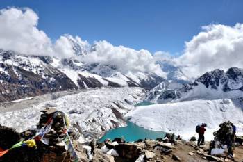 Gokyo Lake Trek 13 Days Tour