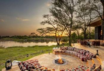 10-Day Luxury Tanzania Safari - Zanzibar Tour 10-Day Luxury Tanzania Safari - Zanzibar Tour