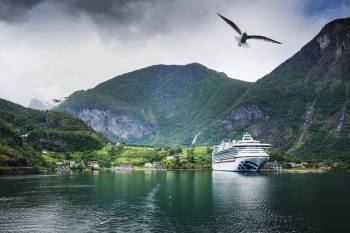 9 Days Of Love - Adventure Romantic - Electrifying Scandinavia Escape Tour