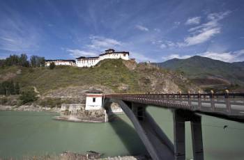 Complete Bhutan Traverse Tour 10 Nights - 11 Days