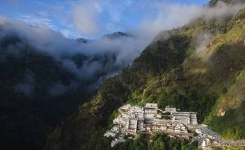 6 Night Kashmir - Vaishno Devi Tour