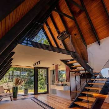 5 nights stay at a luxury/ storage 1 bedroom villa self catering facility Image