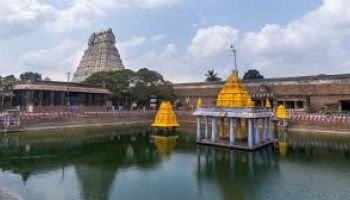 Madurai to Kanchipuram Temple Tour (1N / 2D)40-Seater Luxury AC Bus (2×2 Seating Layout)