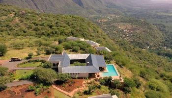 Luxury Safari Escape