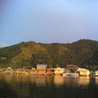Kashmir LTC Package with Hotel Aashayana