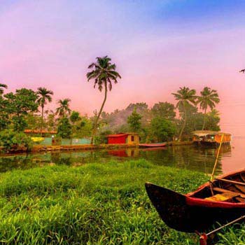Amazing Munnar-Thekkady-Alleppey Tour package