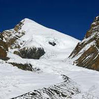 Saribung Peak (6346 m) Expedition