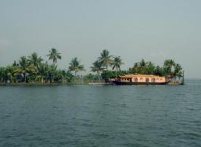 Cochin-Alleppey-Cochin Tour Package