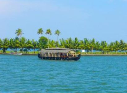 Cochin-Munnar-Alleppey Tour Package