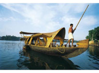 Kerala Weekend Packages - 1 night Alleppey, 1 night Kovlam