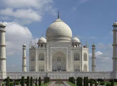 Classic Taj Mahal Tour