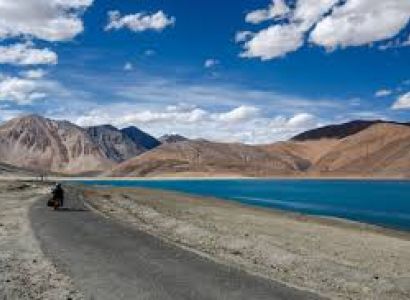 Manali To Srinagar Via Ladakh Tour