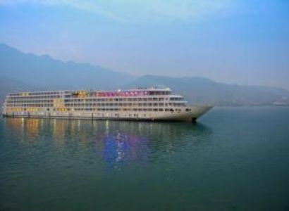 Private 12 Days Amazing Yangtze River Cruise Tour Package