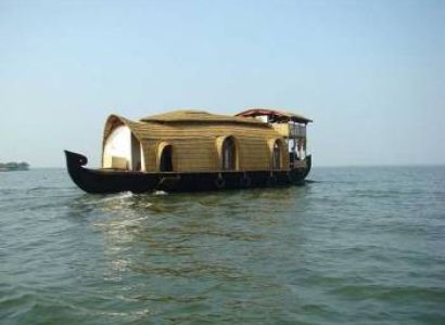 Kerala Houseboat Tour