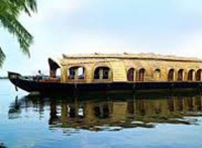 Kerala Hill Station And Backwaters Tour