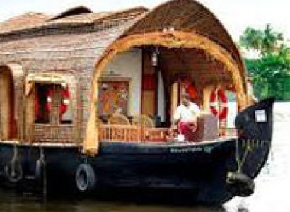 Kerala Houseboat Tour