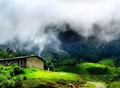 Munnar Alleppey Houseboat Tour