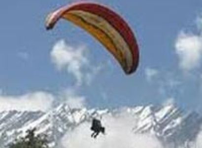 Paragliding in Dharamshala Tour