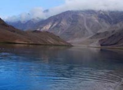 Chandertaal Lake Trek