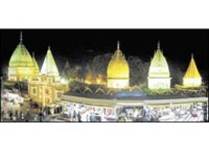 Tour to the City of Temples and Hills