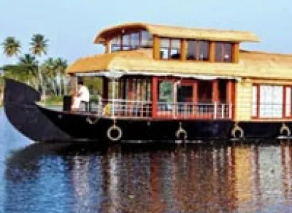 Kerala Honeymoon Tour Package