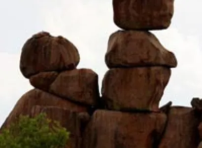 Big Five Victoria Falls to Matopos National Park Tour