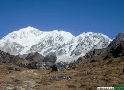 Yuksom - Dzongri- Lampokhri Trek