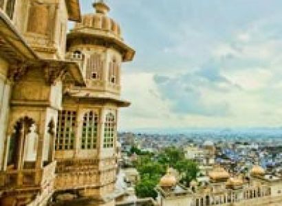 Classical Forts and Palaces Tour