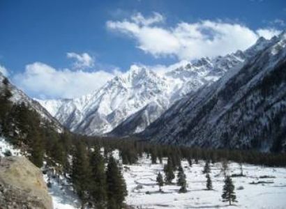 Kinner Kailash Parikarma Trek Tour