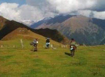 Chanderkhani Pass to Malana: Manali to Kasol Trek