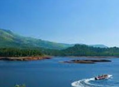 Kerala Beaches and Forests Tour