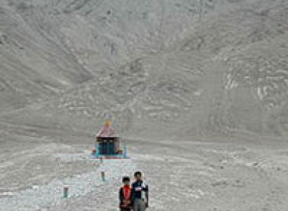 Leh Ladakh Magnetic Hill Tour