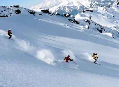 Delhi - Manali Honeymoon Package