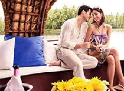 Taj Mahal Honeymoon Tour