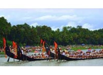 Bliss of Kerala Package with Houseboat - 05Nights/06Days