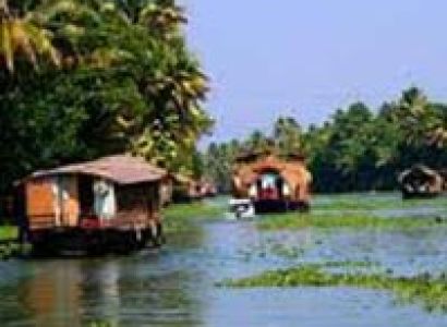 Value Kerala Package with Houseboat - 04 Nights/05 Days