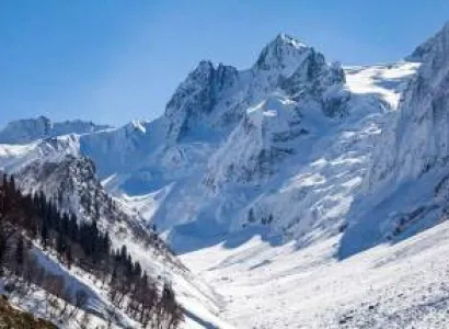 4N/5D Kashmir Budget Group Trip