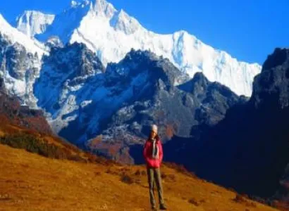 Dzongri-Goech-La Trek Tour